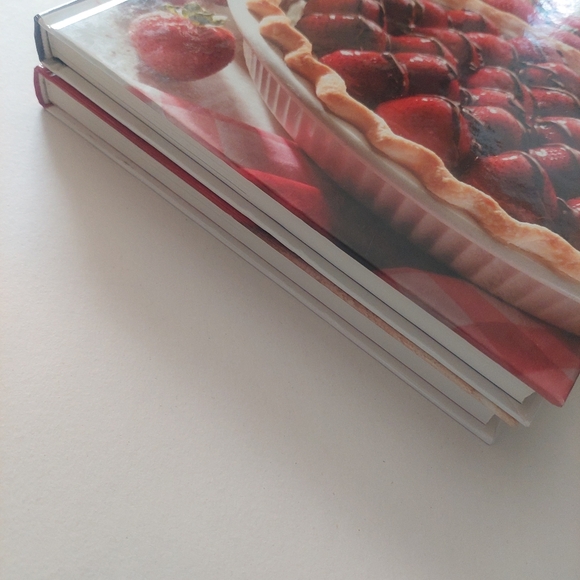 Taste Of Home Contest Winning Annual Recipe Books 2006/2007 - Picture 8 of 10